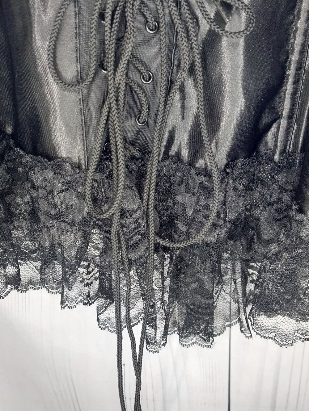 Lover's Lane Black Lace Satin Vintage Style Gothic Grunge Y2K 90's Corset Top - Picture 6 of 7